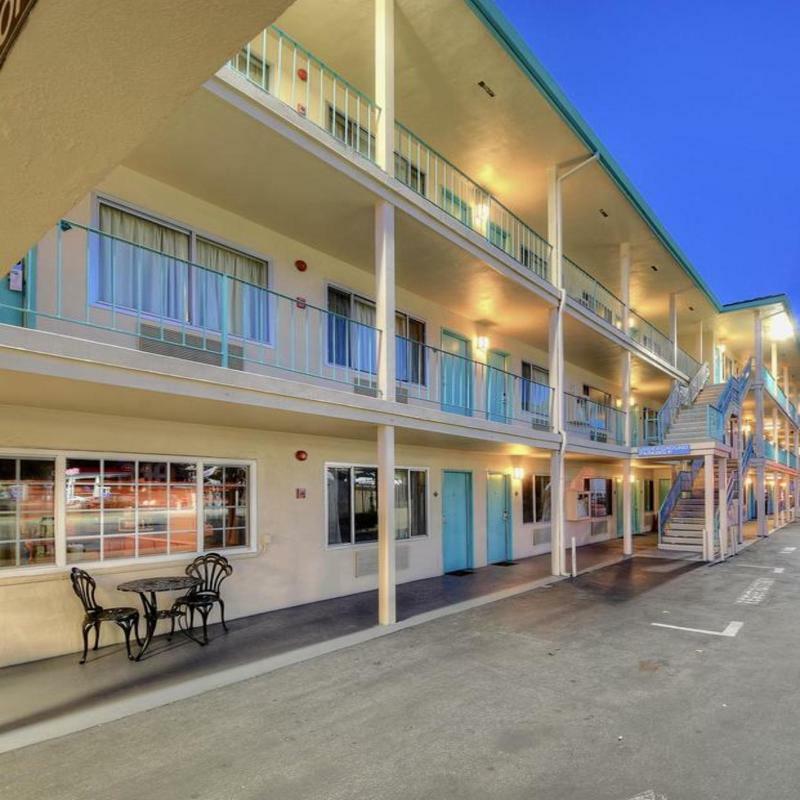 The Stevenson Monterey Motel Exterior photo